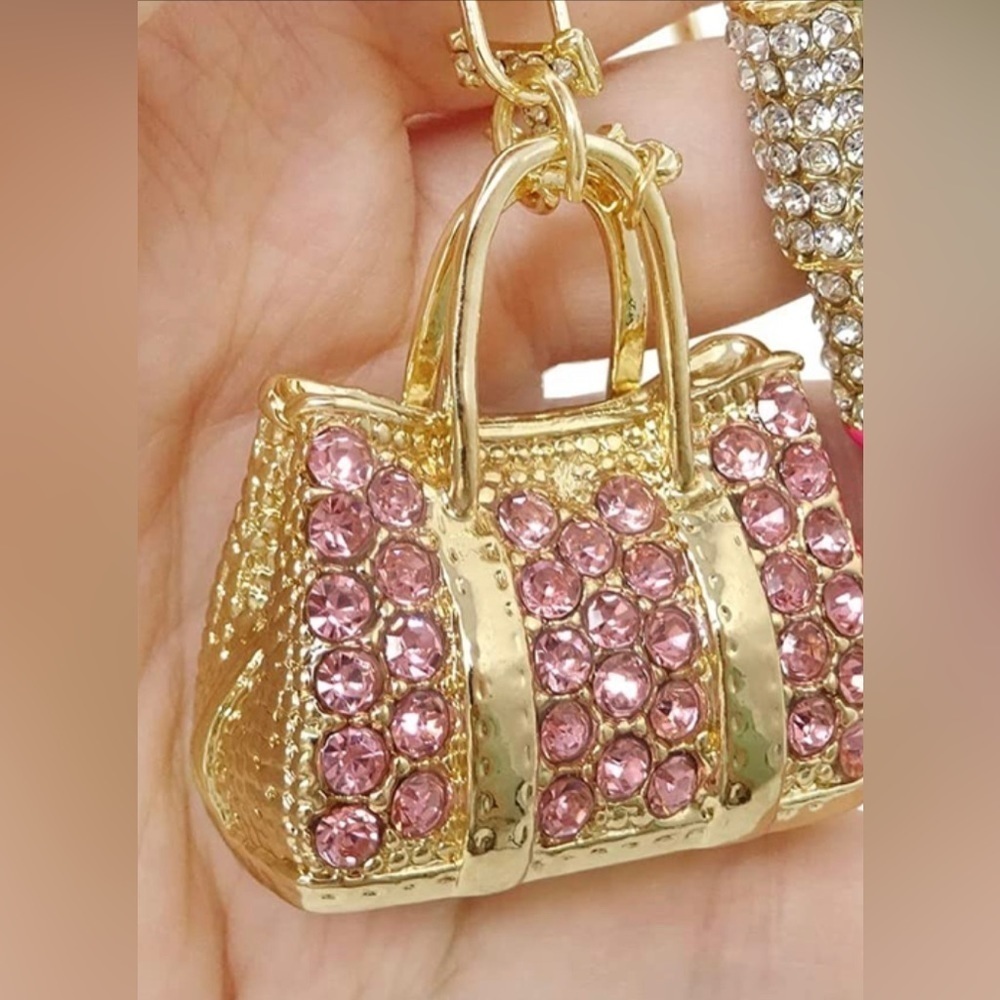 Stylish Keychain - Picture 2 of 9
